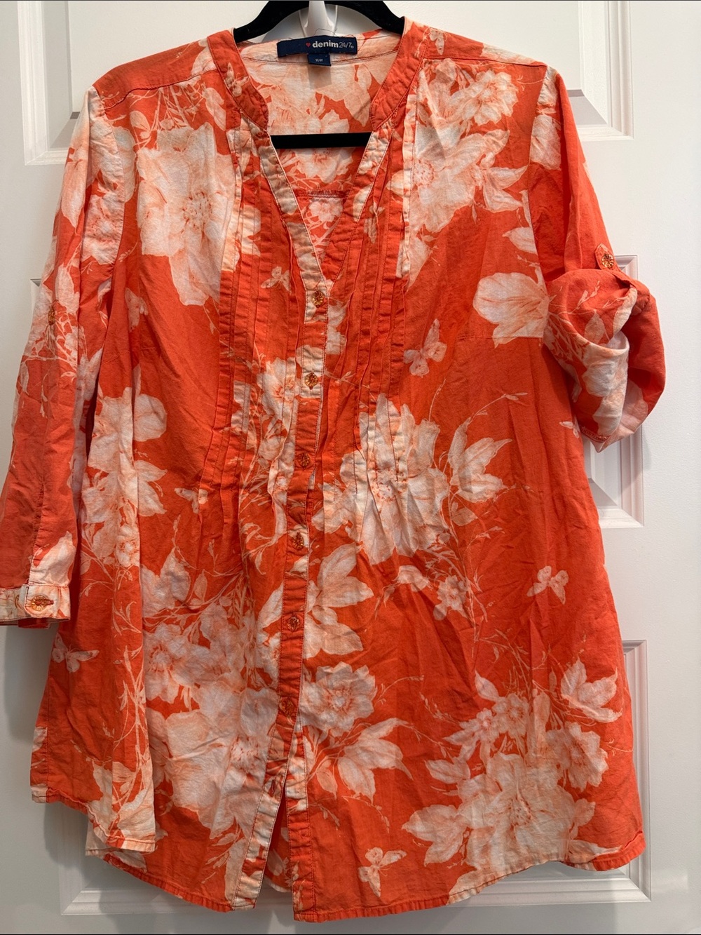 Denim 24/7 Orange and White Floral Button-Front Women's Tunic